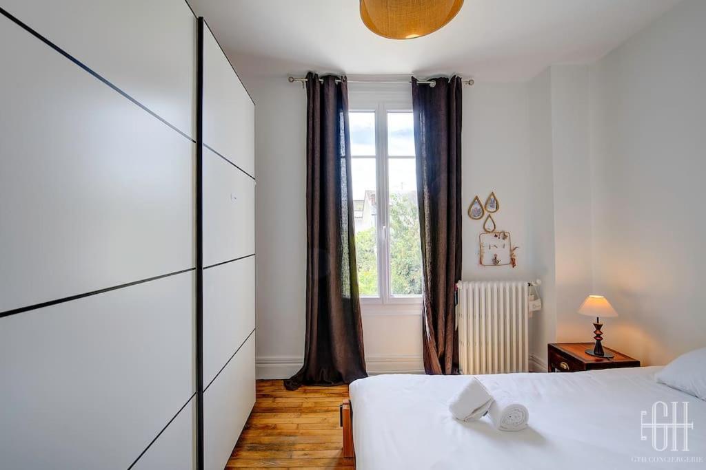 La Capucine - Hopital Bretonneau Apartment Tours