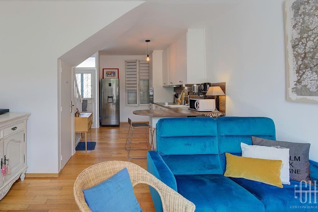 La Capucine - Hopital Bretonneau Apartment Tours